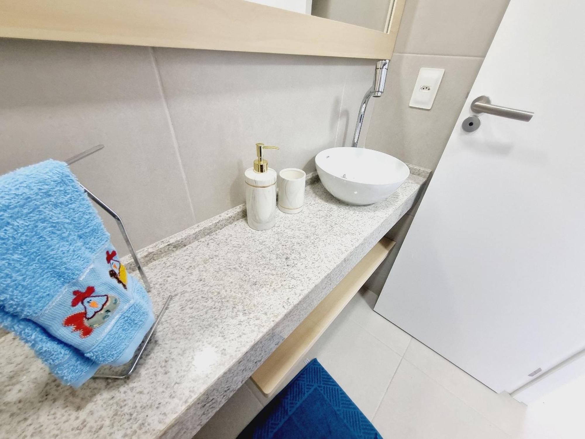 Flat No Centro De -sunny Hall323 - By Anfitriao